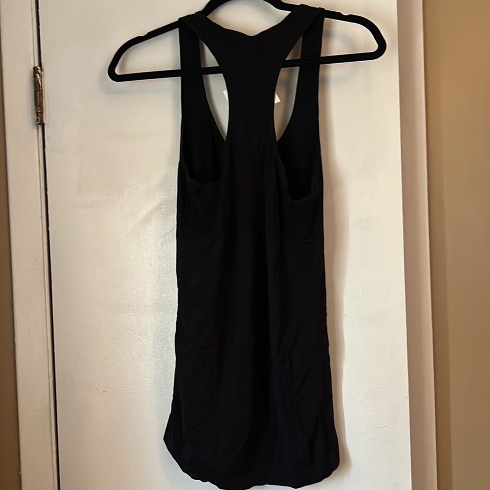 NWT Fabletics Racerback Tank Top - L - Picture 3 of 3